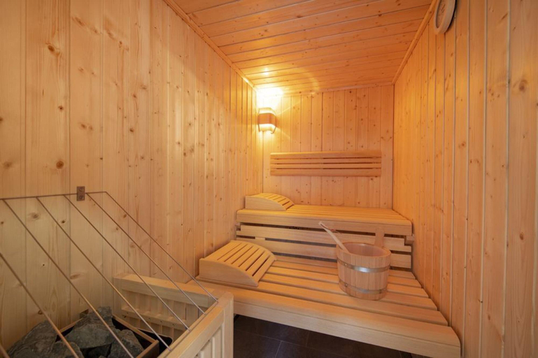 Sauna, Welcoming Chalet in Neukirchen near Wildkogel Ski Arena, Zell am See