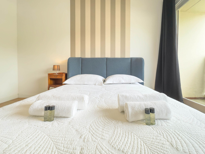 Room 5, 213 Le Montfleury in Cannes, Alpes-Maritimes