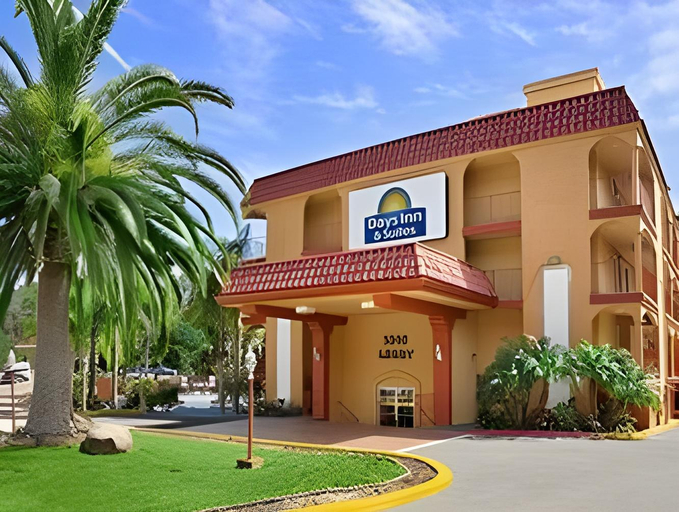 Exterior & Views 2, Days Inn by Wyndham Mission Valley/SDSU, San Diego