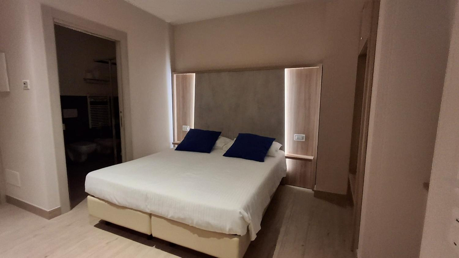 Bedroom 2, Hotel Danieli La Castellana lago di Garda, Verona