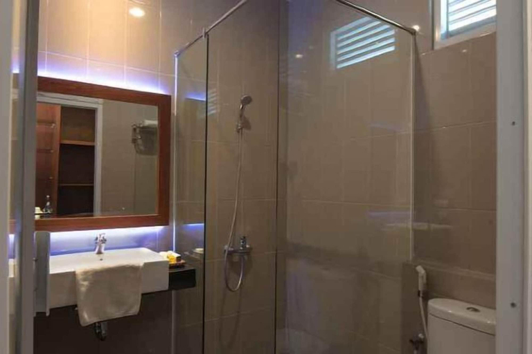 Bathroom 24