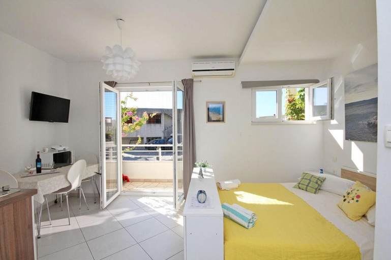 Bedroom 2, Apartments Maja, Podgora