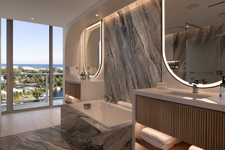 Bathroom 5, Pier Sixty-Six (Pier 66), Broward