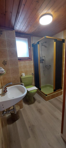 Bathroom, LES TOURISTES, Saint-Maurice