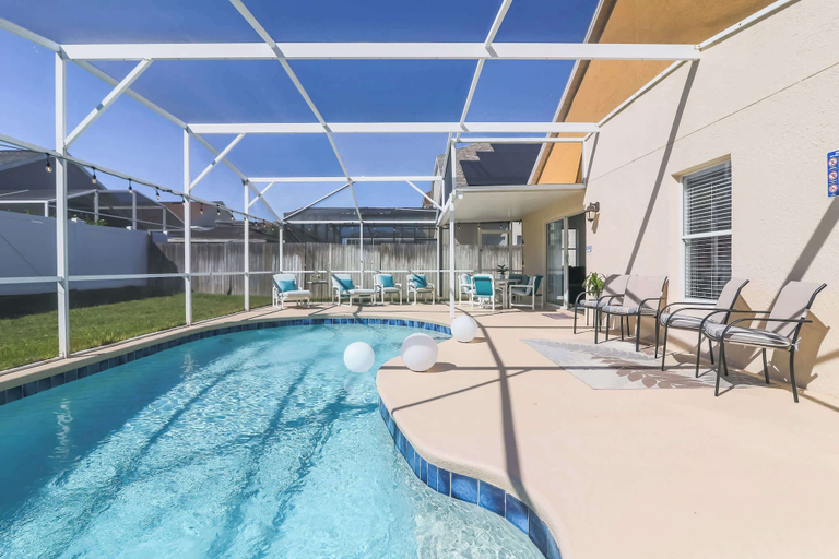 Sport & Beauty 4, Modern Dream Disney Vacation Getaway Pool, Polk
