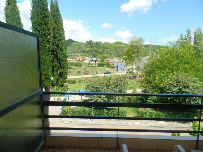 Others 5, Hotel Inomaos, West Greece