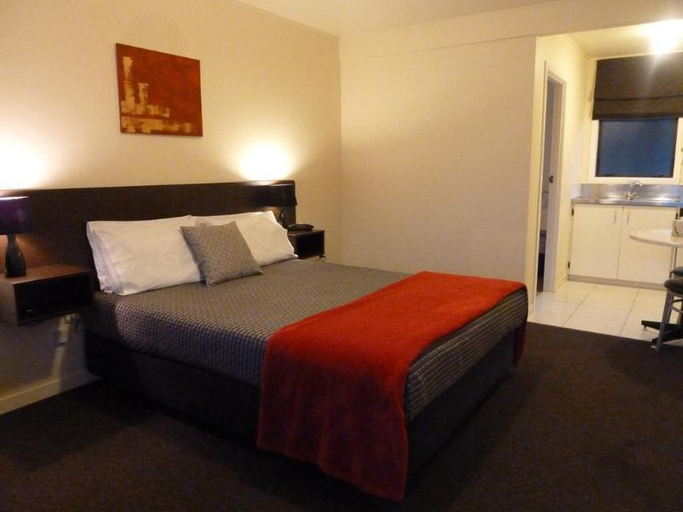 Bedroom 3, Albatross Motel, Napier