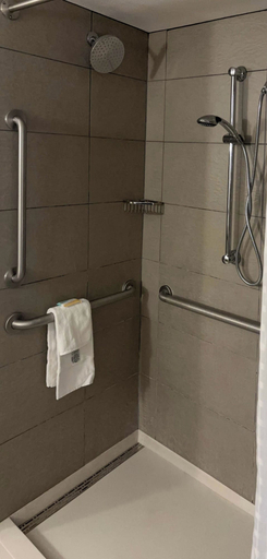 Bathroom 4, Country Inn & Suites by Radisson, Springfield Southeast, Sangamon