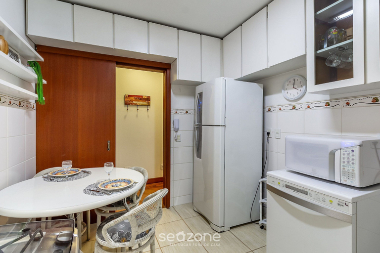 Others 2, Equipped and Comfortable Apt in POA Efl202, Porto Alegre