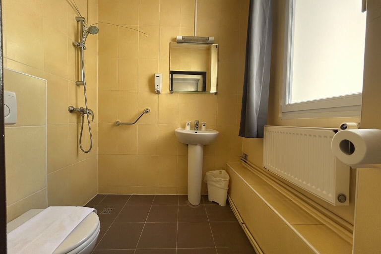 Bathroom 4, Hôtel des Bains, Val-de-Marne