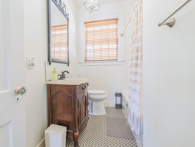 Bathroom 4, Cozy Martin House in Columbus - 3BR, Muscogee