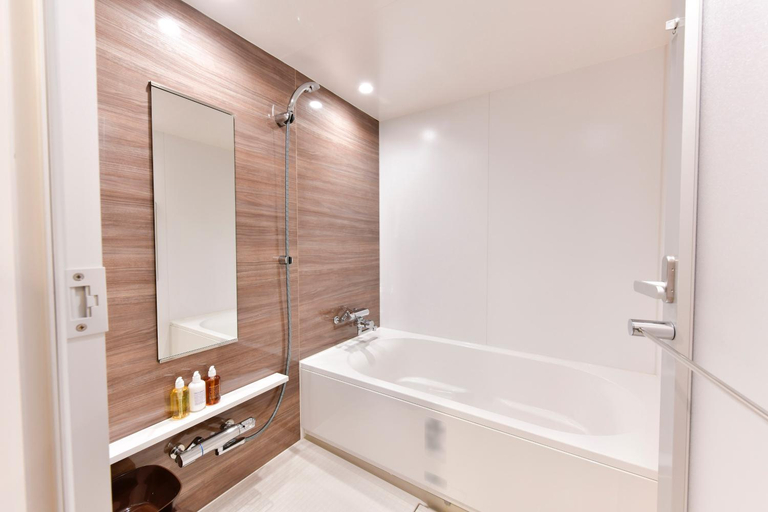 Bathroom 4, Asakusa Tobu Hotel, Taitō