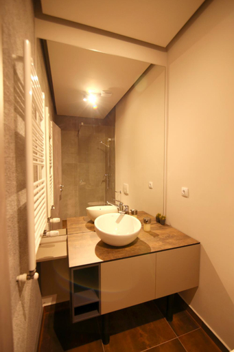 Bathroom 3, Casa Iacob ApartHotel, Brasov