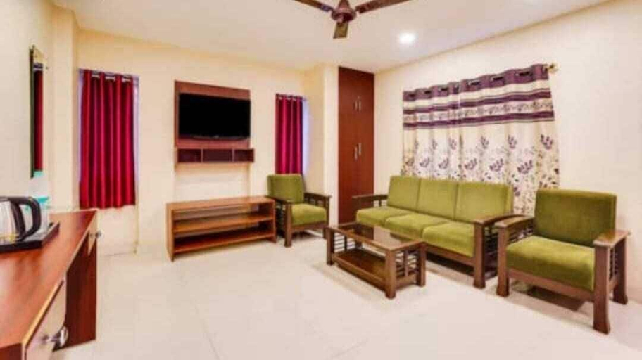 Room 2, Five stones By Terra Hotel T Nagar, Chennai