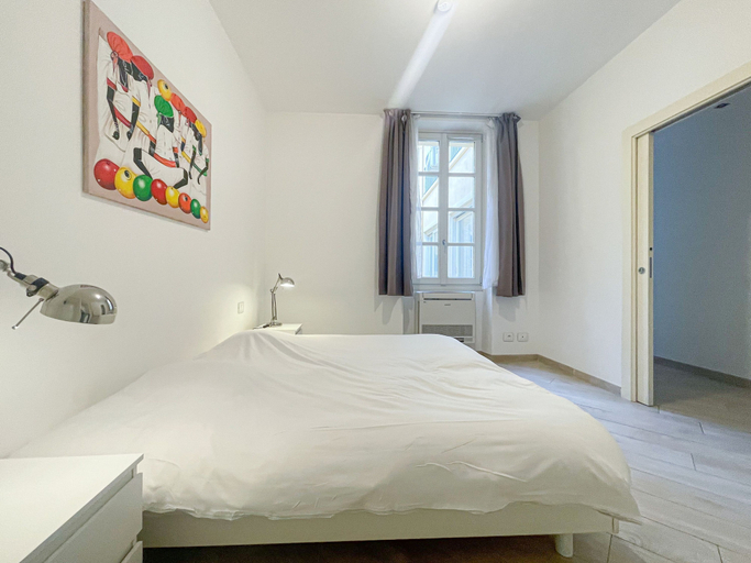 Room 2, 312 - Tony Allard 2D, Alpes-Maritimes