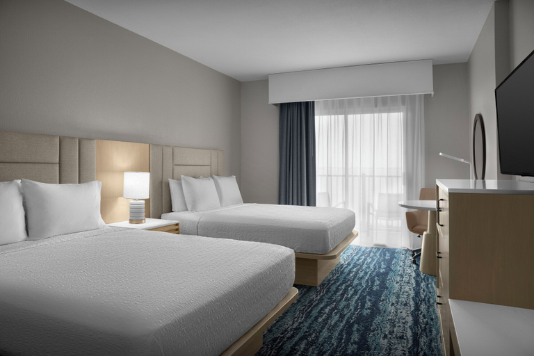 Bedroom 3, Hampton Inn & Suites Ocean City/Bayfront-Convention Center, Worcester