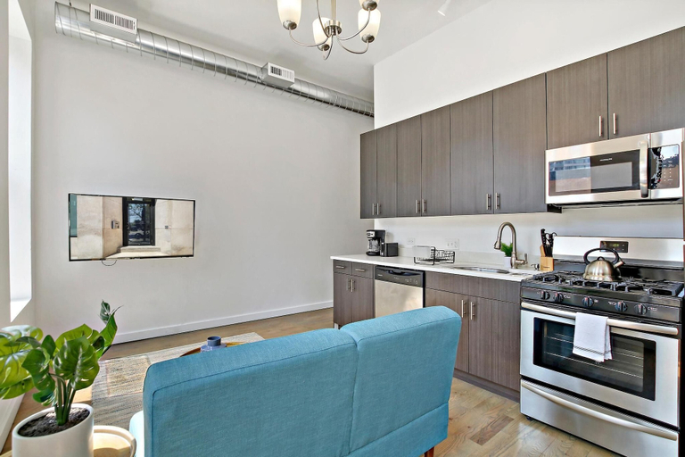 Others 5, Luxe 1BR Apt - Lake 204 rep, Cook