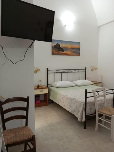 Bedroom 2, Albergo Vittoria, Lecce