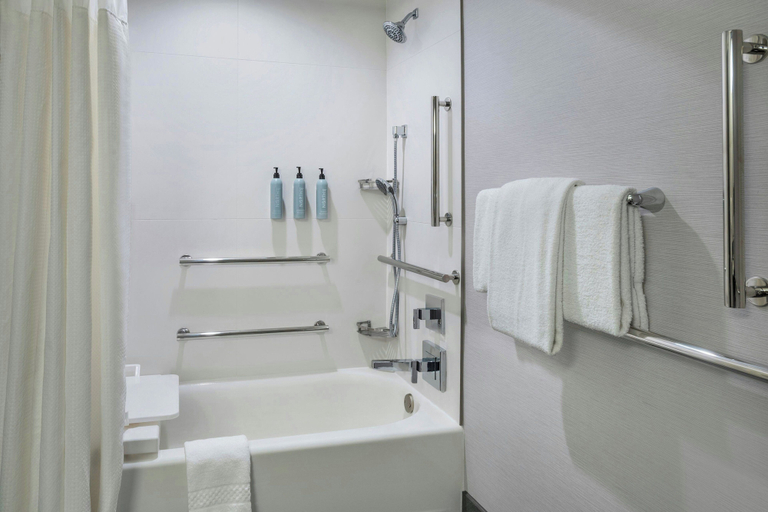 Bathroom 3, Courtyard by Marriott Paramus, Bergen