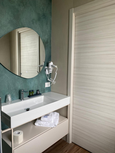 Shower 2, RoSea B&B Formia, Latina