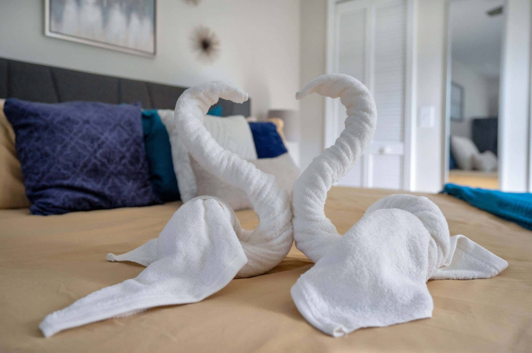 Bedroom, Donalds Luxury Retreat, Polk