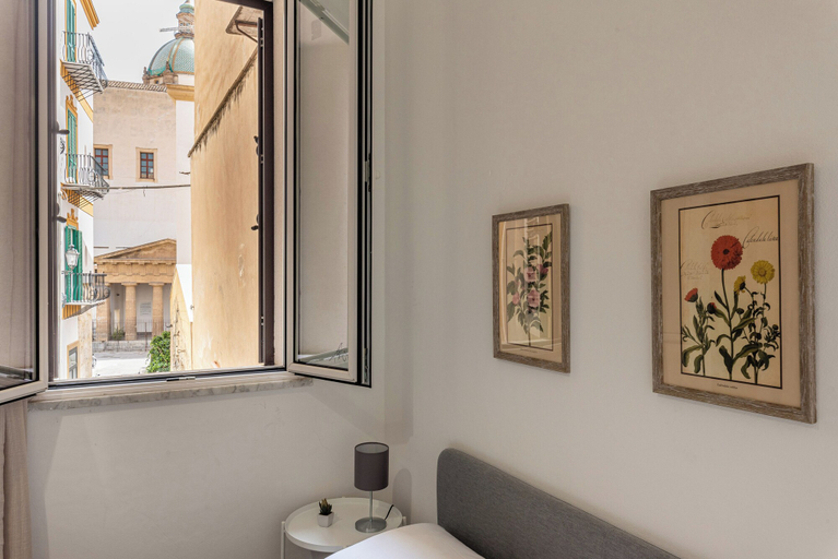 Others 4, La casa sul Mercato by Wonderful Italy, Palermo