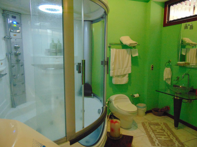 Bathroom 4, CASA LIMA BED & BREAKFAST, San José