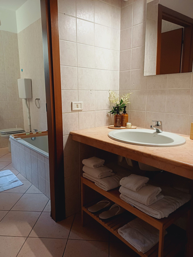 Others 3, DREAM ROOMS APARTMENT, Verona