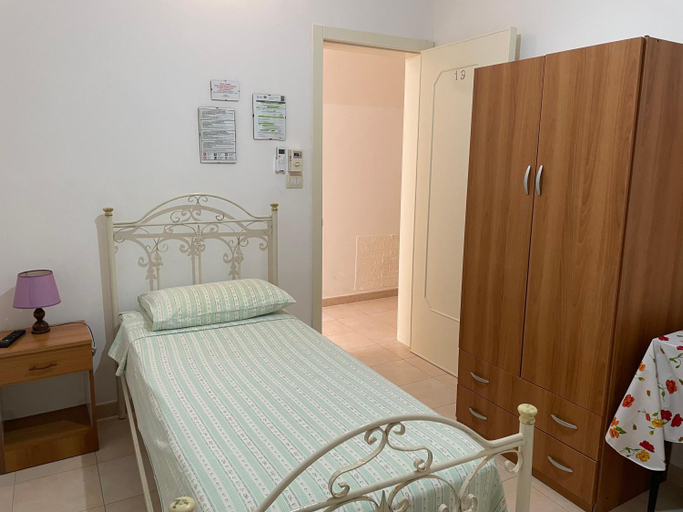 Bedroom 3, Albergo Europa, Lecce