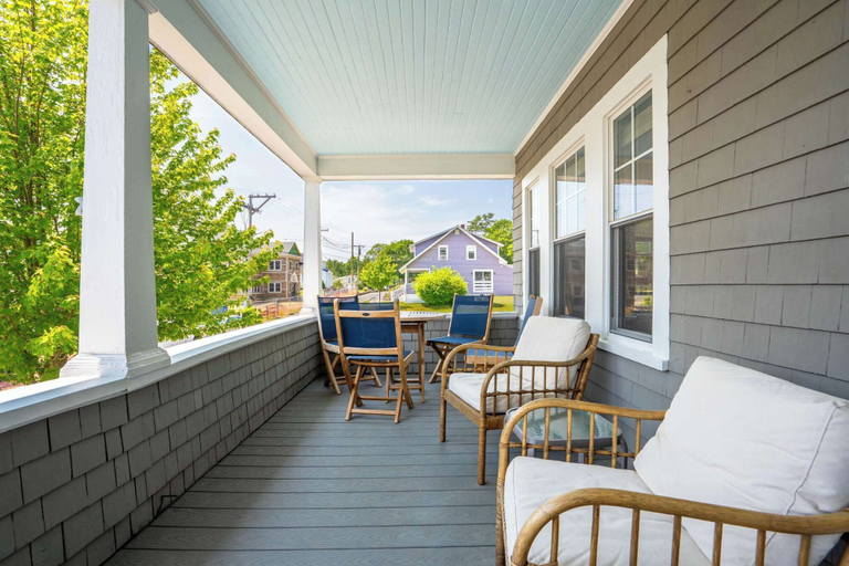 Others 5, Steps to Beach & Downtown OGT - Screened in Porch, York