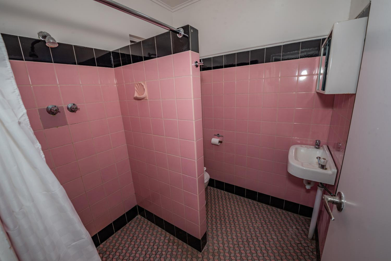 Bathroom 3, The Centennial Hotel Gulgong, Mid-Western Regional - Pt A