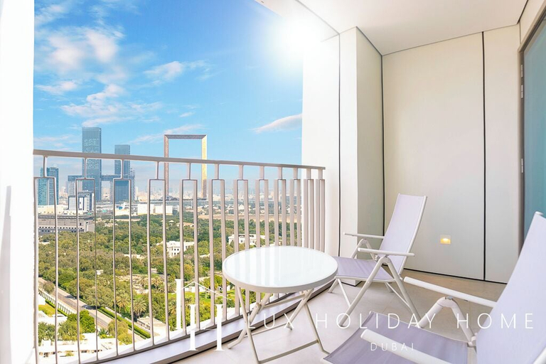 Balcony 5, LUX The Downtown Zabeel View Suite, Dubai