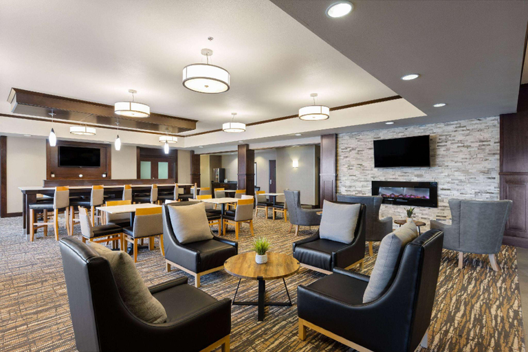 Public Area 3, La Quinta Inn & Suites by Wyndham Sioux Falls, Minnehaha