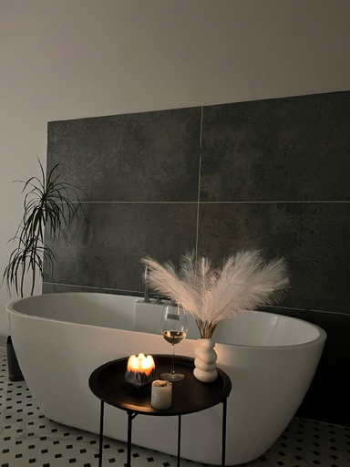 Bathroom 3, Sweet Home, Tskaltubo