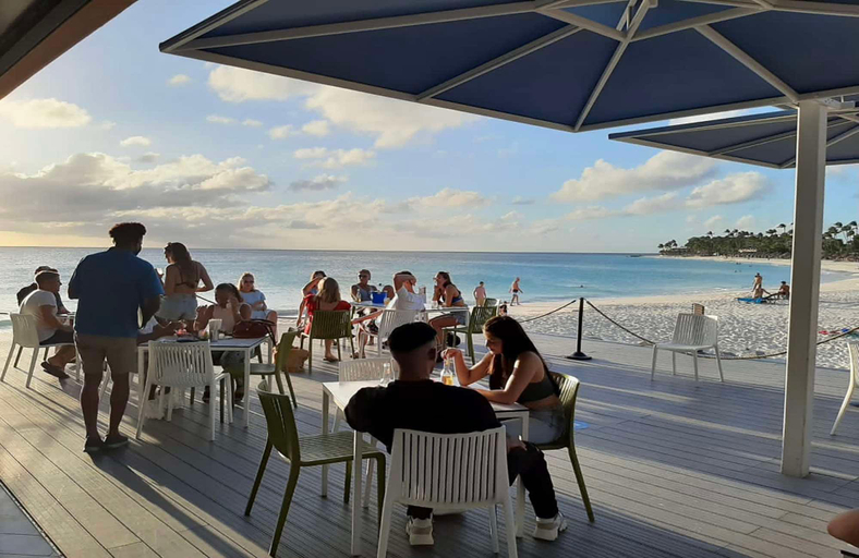 Food & Drinks 5, Divi Dutch Village Beach Resort