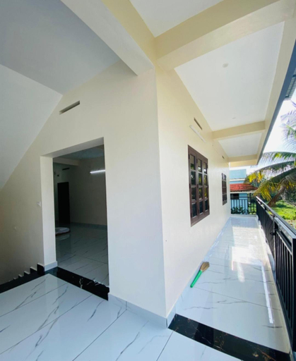 Others 5, Hisham Residency, Ernakulam