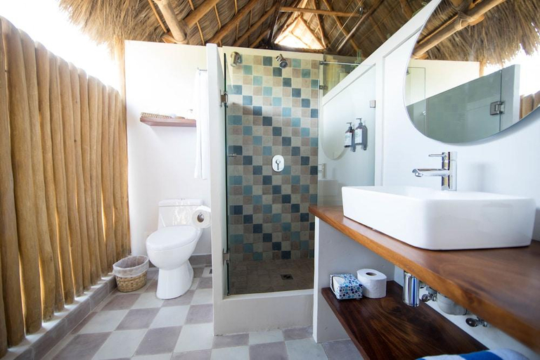 Bathroom 4, PAL.MAR Hotel Tropical, Compostela