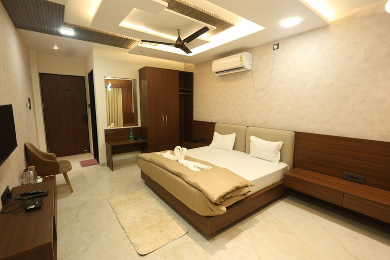 Room 5, Govind Palace Restaurant and Resort, West Nimar