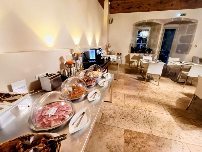 Food & Drinks 5, Les Chambres De La Renaissance, Ain