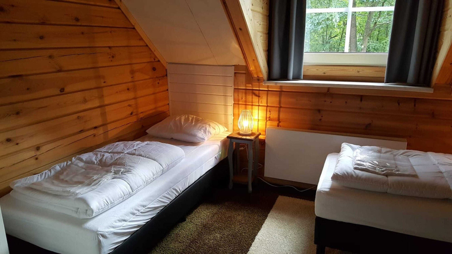 Bedroom 2, Spacious Stay Near Veluwe, Apeldoorn