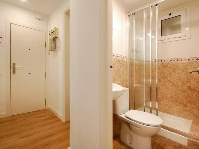 Bathroom, Lovely and cozy apartments near Barcelona, Barcelona