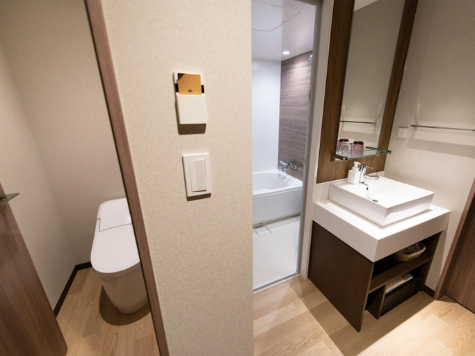 Bathroom 4, Asakusa Tobu Hotel, Taitō