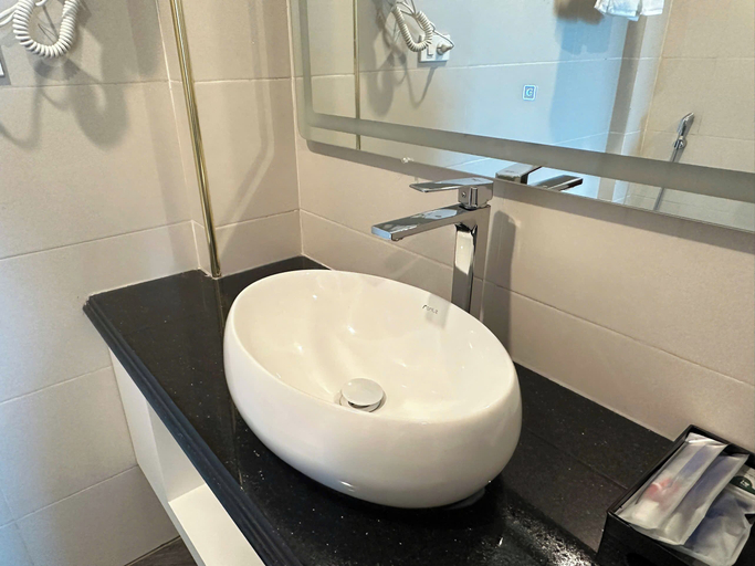 Bathroom 4, Luxury Hanoi Hotel, Từ Liêm