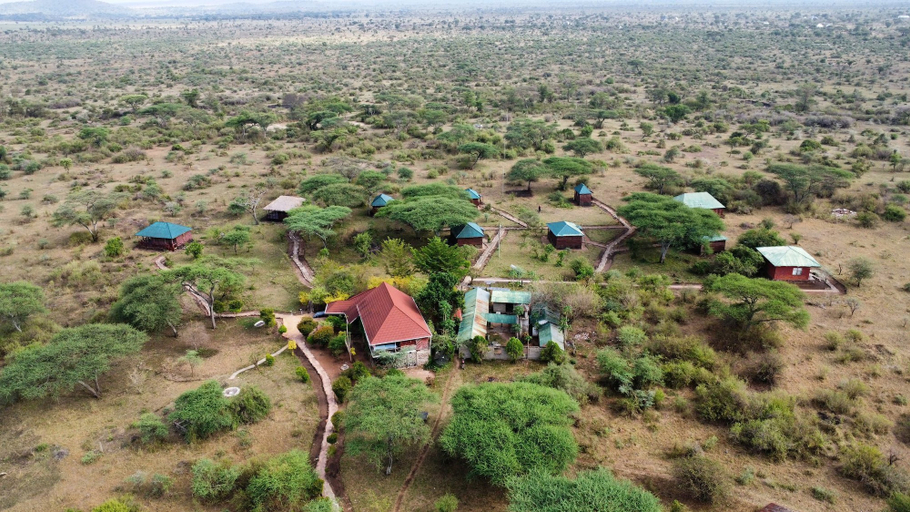 Others 4, Ikoma Safari Camp, Serengeti