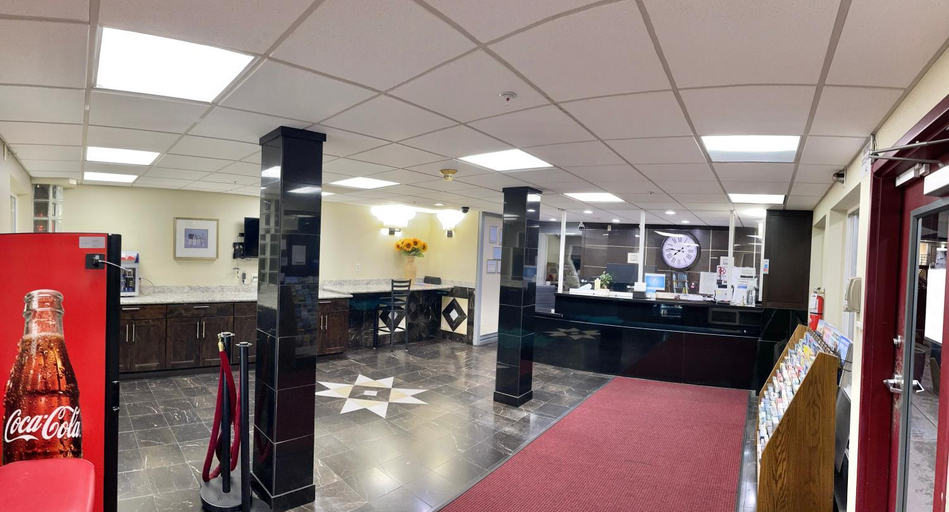 Public Area 2, Americas Inn & Suite, King
