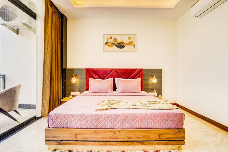 Room 4, Alaya Stays Serene Woods Hotel Near Mall Road, Solan