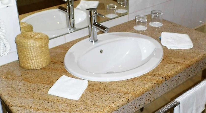 Bathroom 4, Hotel Golden Eagle, Levice
