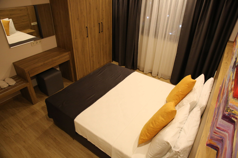 Bedroom 3, Golden World Suite Hotel, Antalya