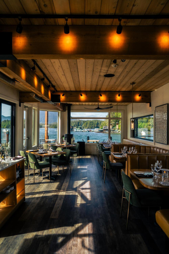 Food & Drinks 3, Tofino Resort Marina, Alberni-Clayoquot