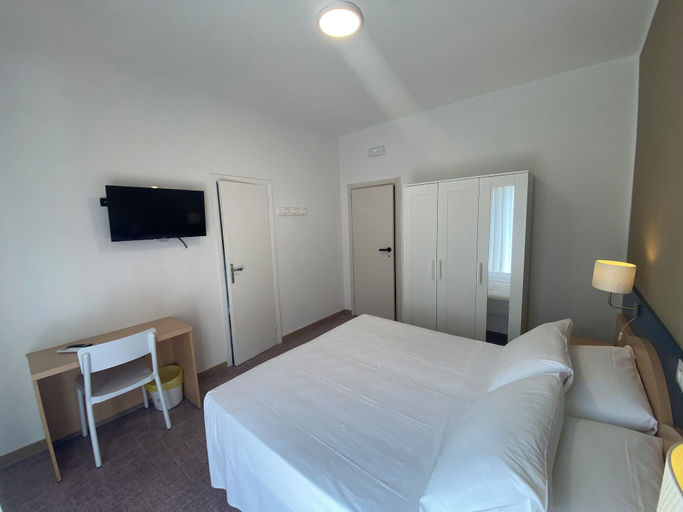 Room 2, Primo Hotel, Livorno